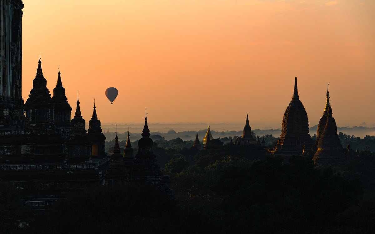 photo-wallpaper-temple-balloon-sunrise