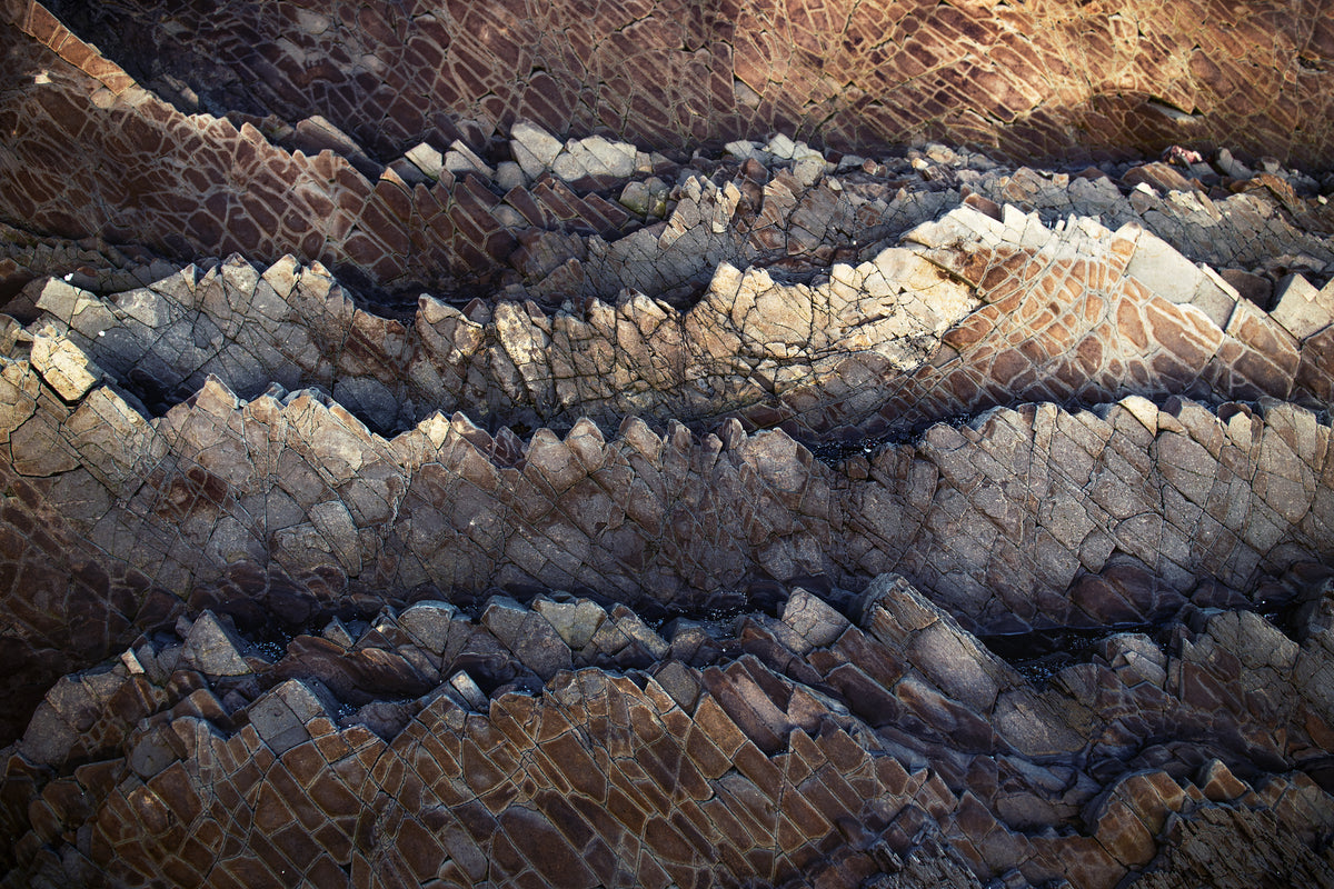 photo-wallpaper-layered-rock-patterns