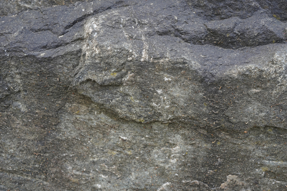 photo-wallpaper-dark-stone-layers
