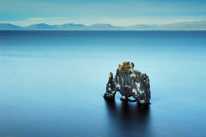 photo-wallpaper-calm-blue-sea-stack
