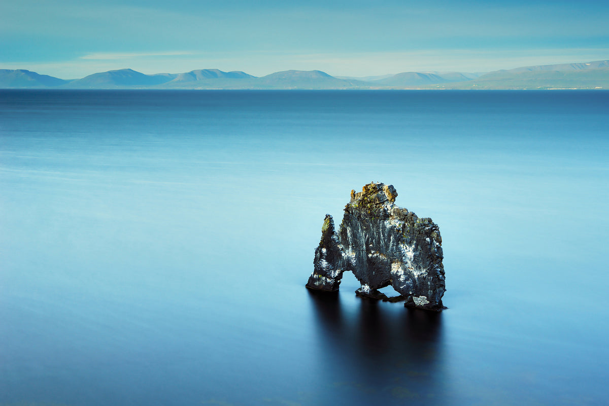 photo-wallpaper-calm-blue-sea-stack