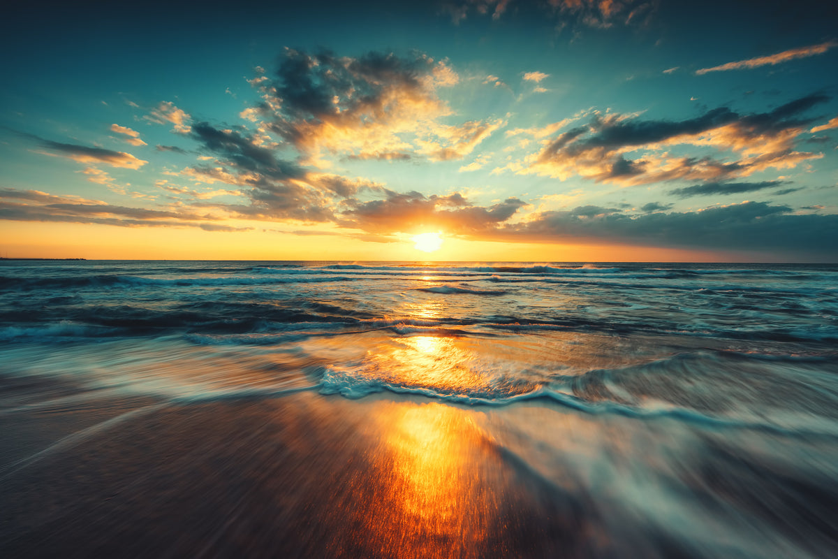 photo-wallpaper-beautiful-sunrise-over-the-sea