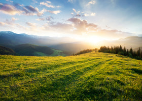 photo-wallpaper-sunset-in-the-mountain-valley-beautiful-natural-landscape-in-the-summer-time-2