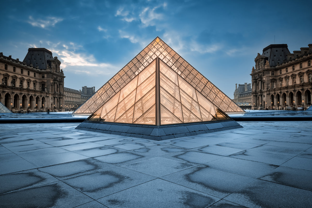 photo-wallpaper-louvre-pyramid-glow