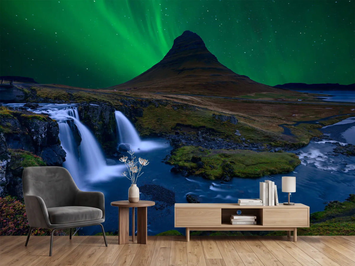 photo-wallpaper-kirkjufell-under-a-boreal-green-sky