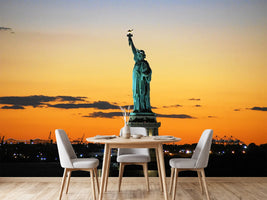 photo-wallpaper-statue-of-liberty-in-the-evening-light