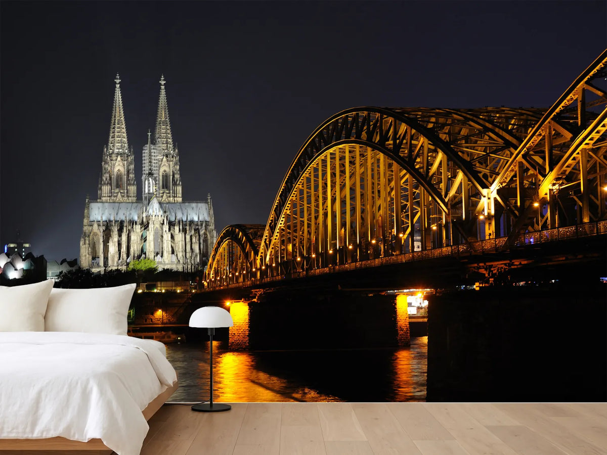 photo-wallpaper-at-night-in-cologne