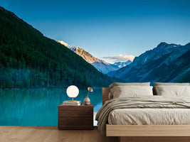 photo-wallpaper-turquoise-mountain-lake-at-dusk-between-forested-slopes