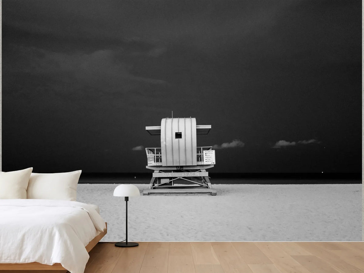 photo-wallpaper-solitary-lifeguard-stand