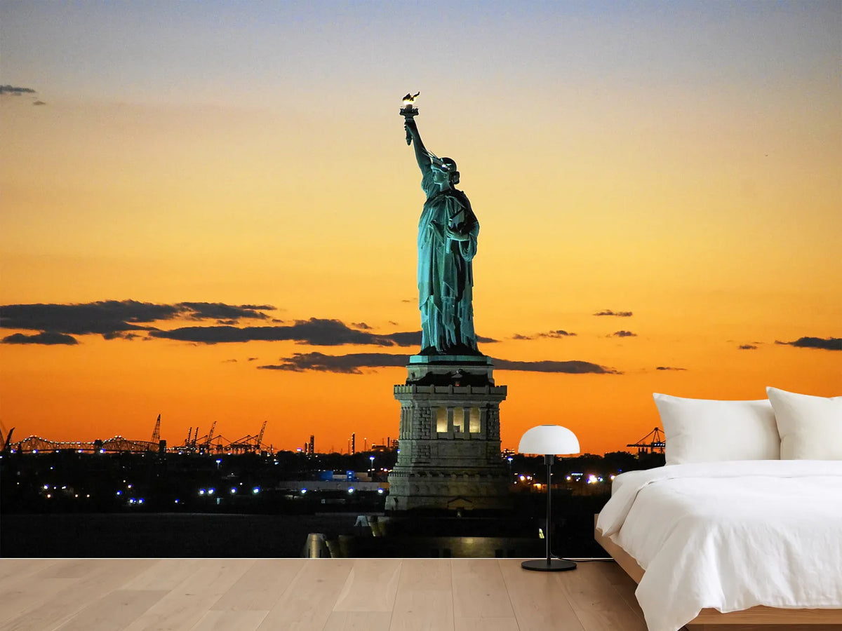 photo-wallpaper-statue-of-liberty-in-the-evening-light